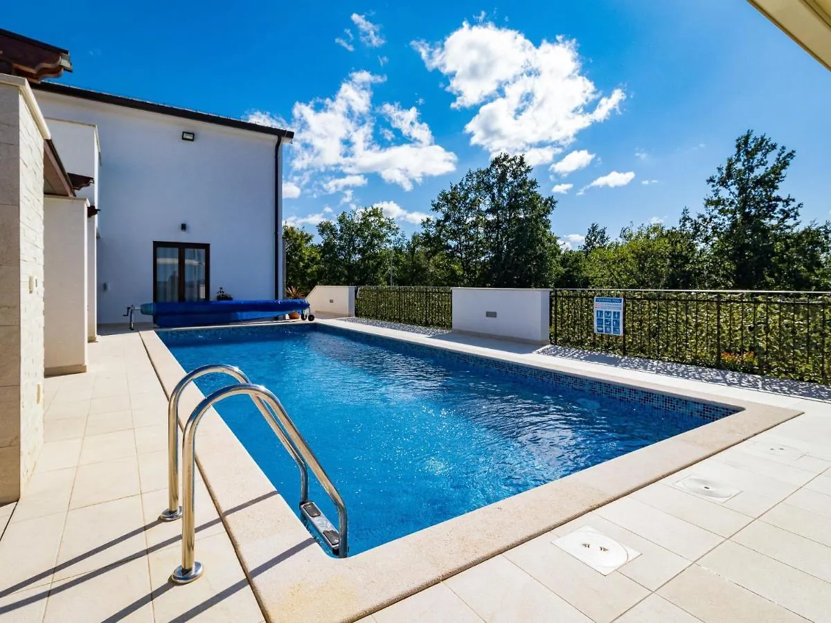 Holiday Home Villa Mala Halu Gračišće