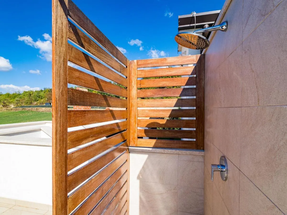 Holiday Home Villa Mala Halu By Interhome Croatia
