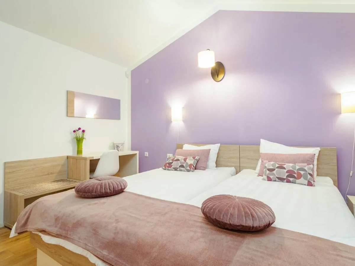 Holiday Home Villa Mala Halu By Interhome